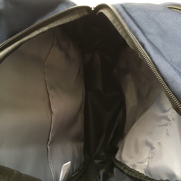 Adidas Striker II Team Backpack New With Tag - Picture 7 of 9